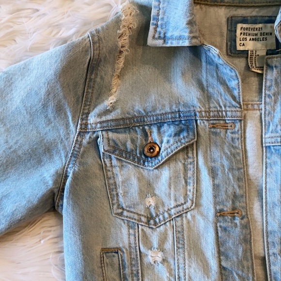 light jean jacket - Picture 3 of 5